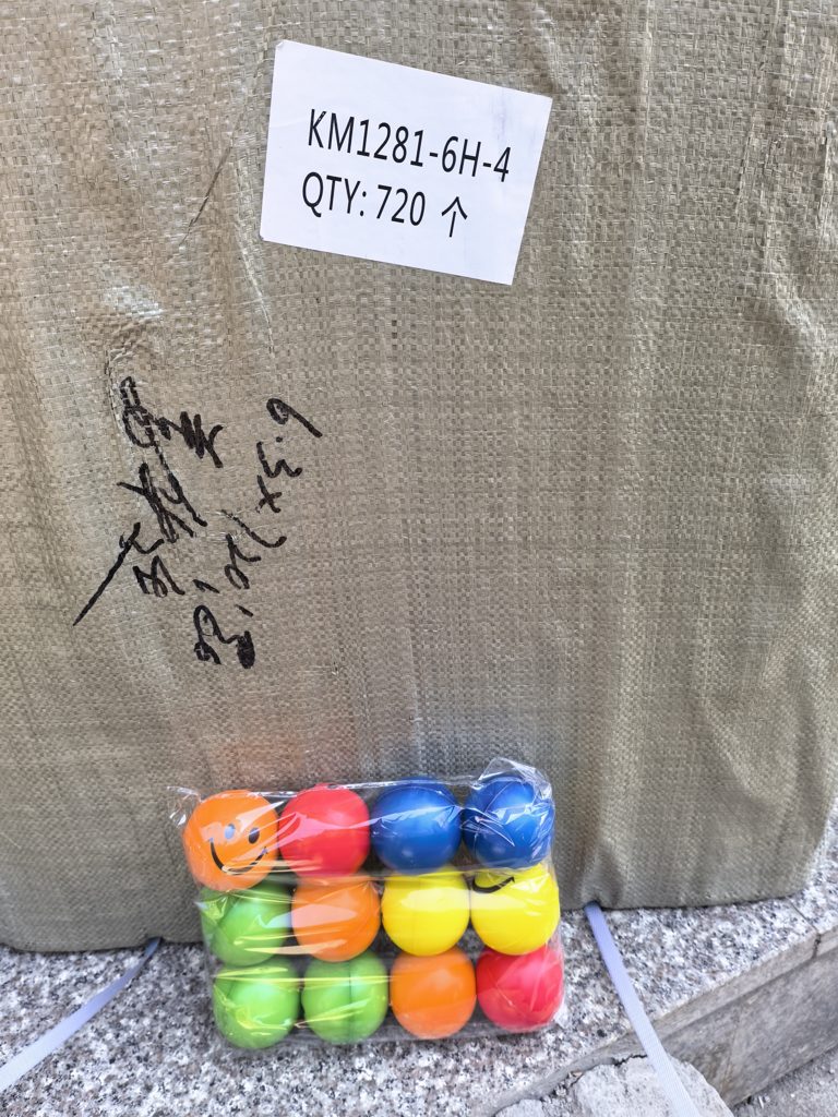 Pelotas de esponja diferentes modelos 6cm